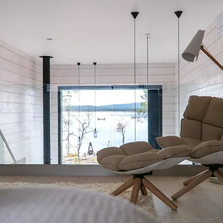 Βίλα Polaris Blaekk *